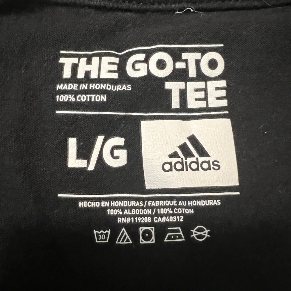 Adidas T-Shirt SZ LG‎